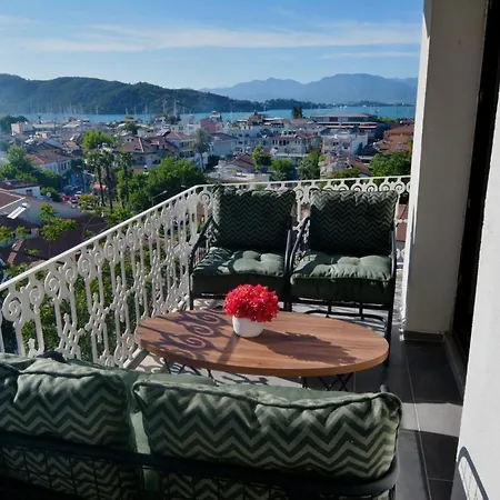 With Lovely View And Shared Pool In 펜션